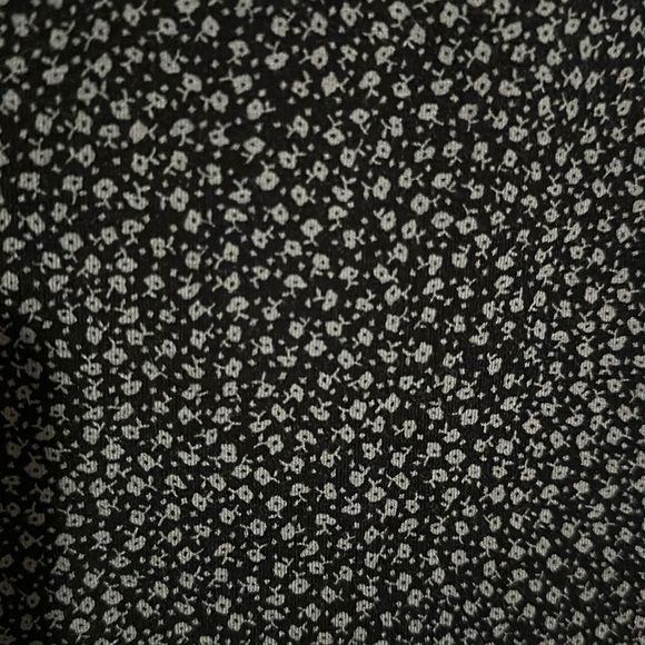 Anthropologie Green Blouse with Black Accents - Picture 6 of 9